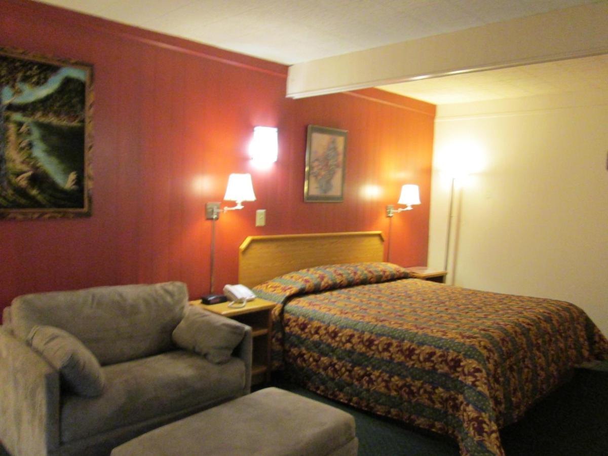 Townhouse Motel Longview Room photo